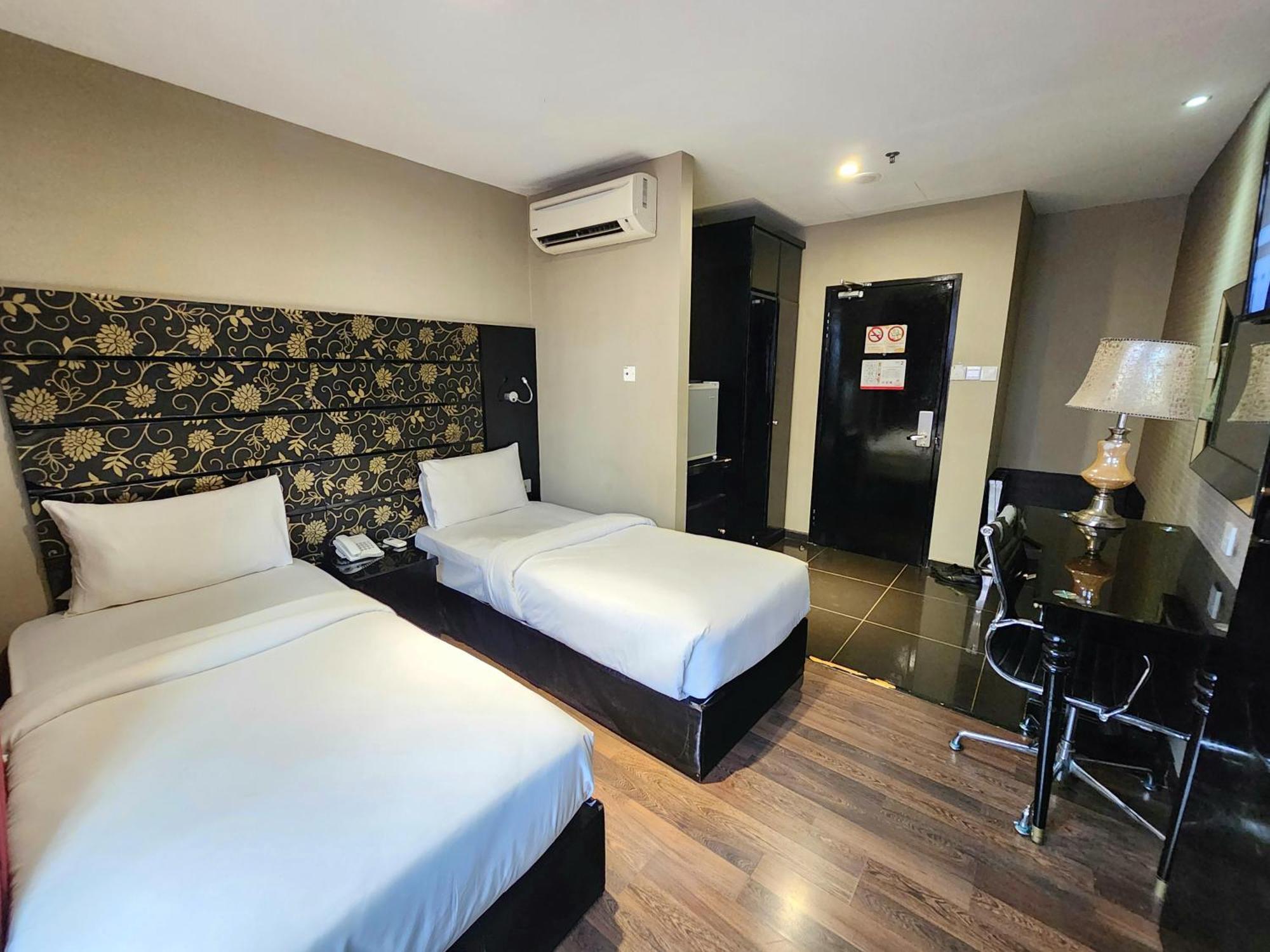 Arenaa Star Hotel — Billeder 1